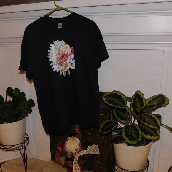 Beautiful Native Skull with flowers - Picture 3 of 3